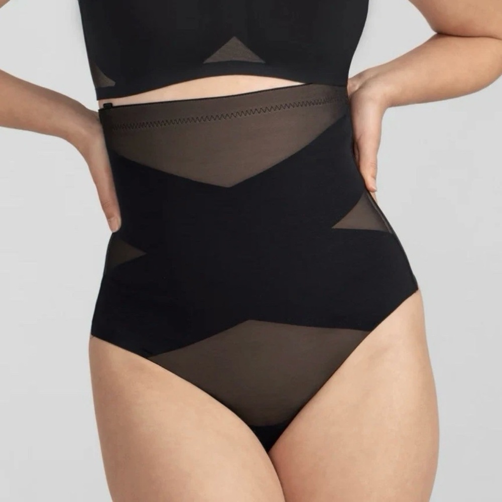 Honeylove Black Super Power Thong Shapewear